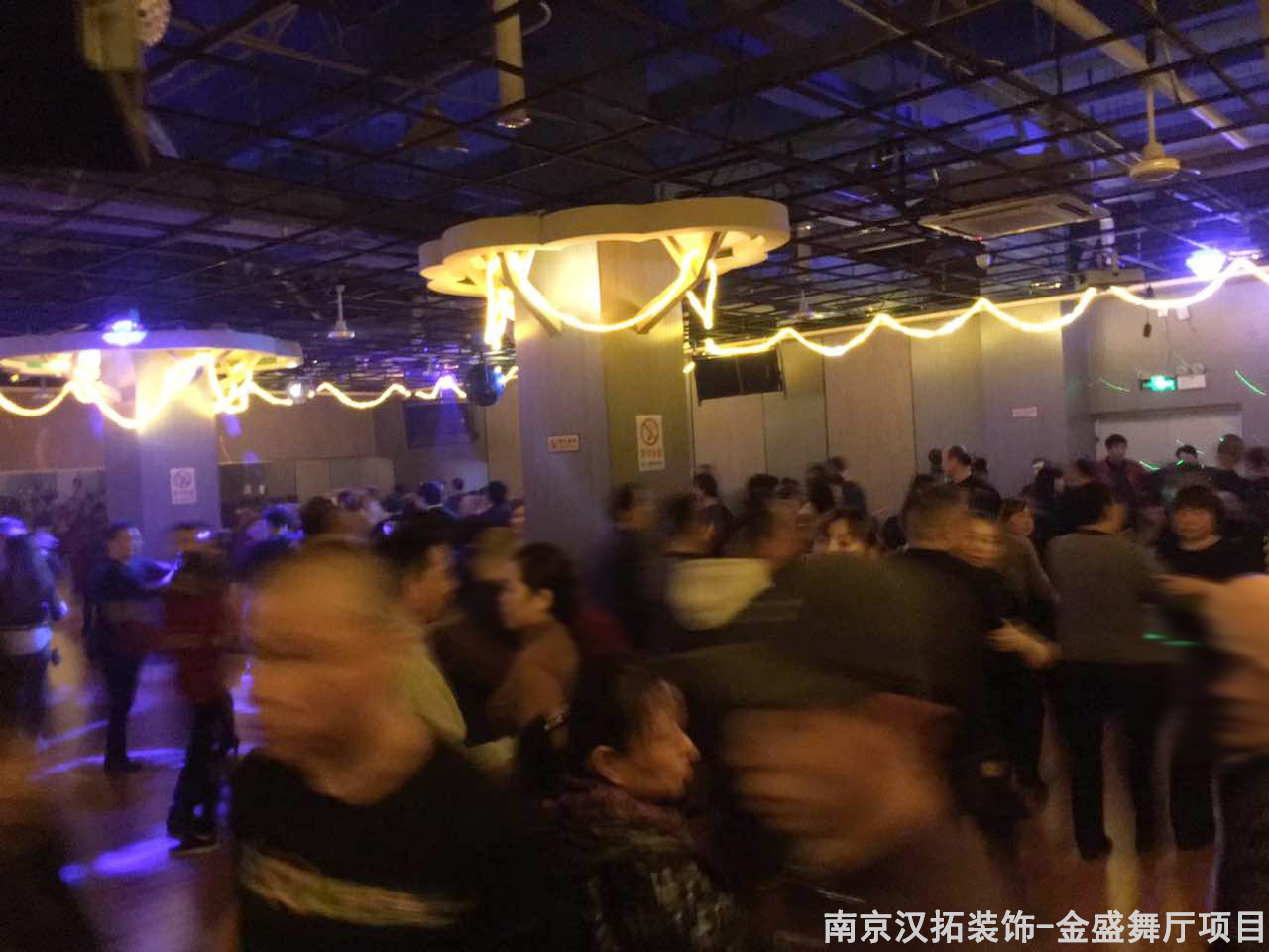 中央門金盛舞廳開業(yè)啦！愛跳舞的朋友們快來看看吧